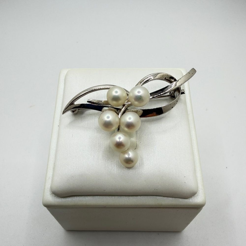 Vintage stamped MIKIMOTO Pearl and Sterling silver Brooch/Pin! - Picture 11 of 12